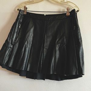 Blank NYC women’s leather pleated mini skirt
